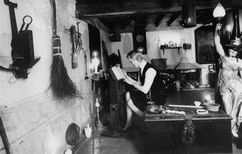 The inclination witch 1960